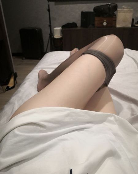 无码国产精品一区二区免费式直播_HD免费在线播放