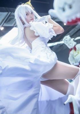 国产亚洲精品2021自在线_十万网红美女美酱