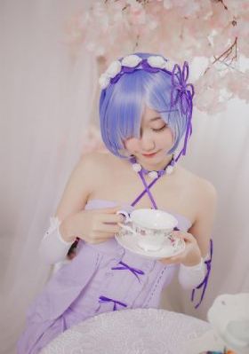 欧美久久久久久久久久久_1080免费高清观看